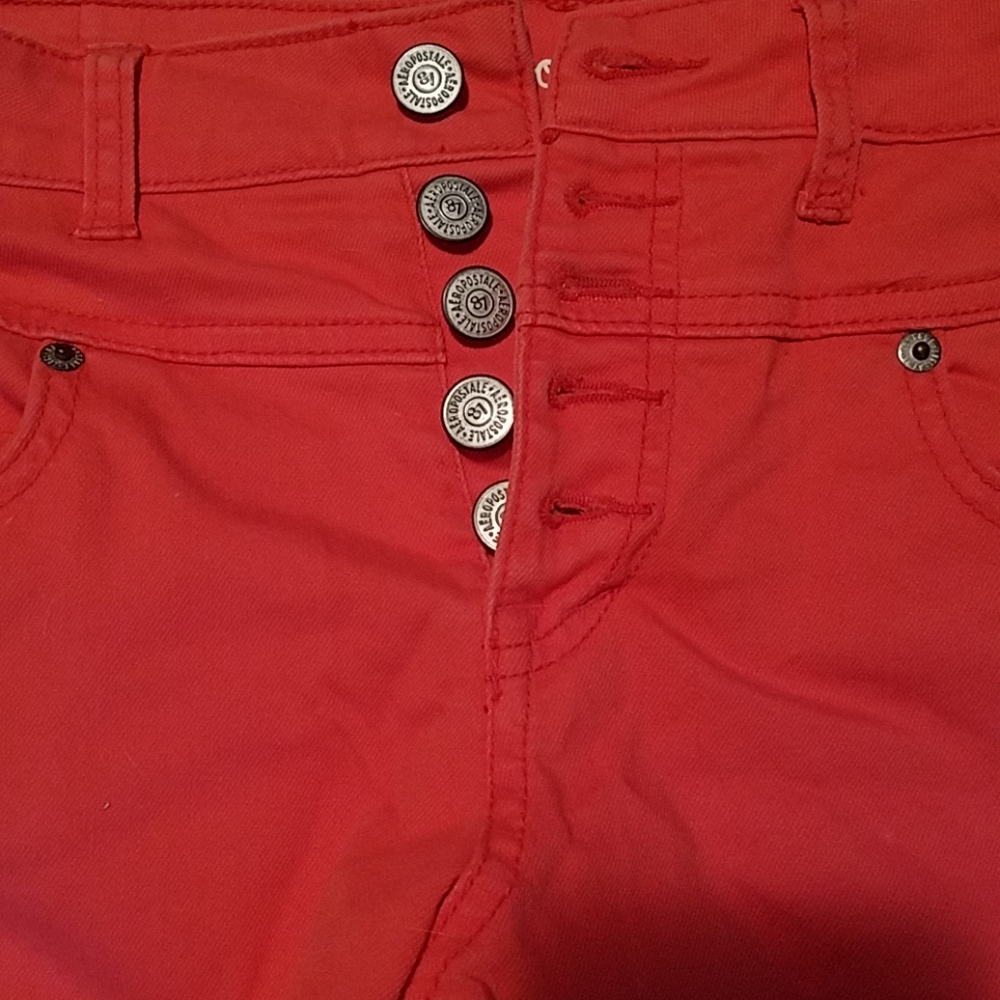Shorts - Picture 2 of 3